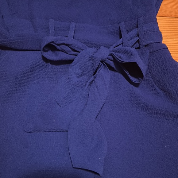 Women’s Sleeveless Romper - Picture 3 of 14